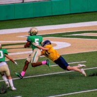 Justin Hawthorne scores a touchdown for Buford against Marist. Photo by Alicia Payne